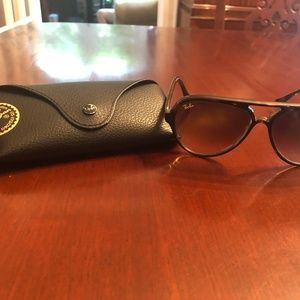 Ray-Ban Accessories - Ray-Ban Cats 5000 Classic Sunglasses Ray-Ban Accessories - Ray-Ban Cats 5000 Classic Sunglasses